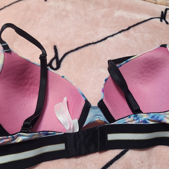 Pink push up bra - Picture 3 of 3